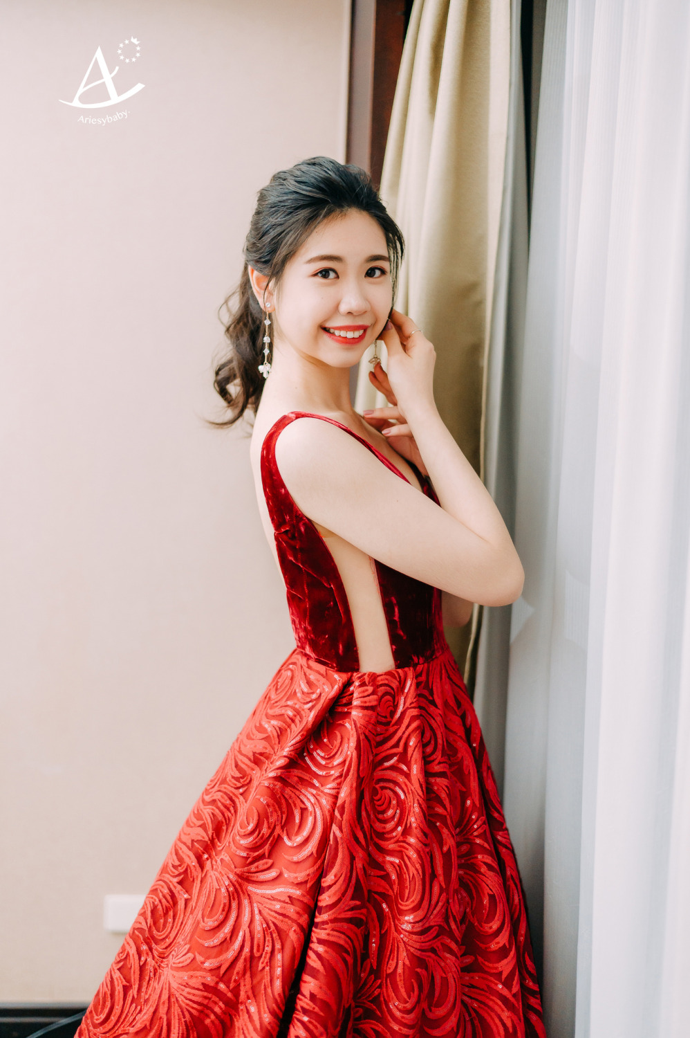 移除分類法詞彙: 自然輕透，黑髮新娘，名媛新娘，時尚新娘造型 自然輕透，黑髮新娘，名媛新娘，時尚新娘造型