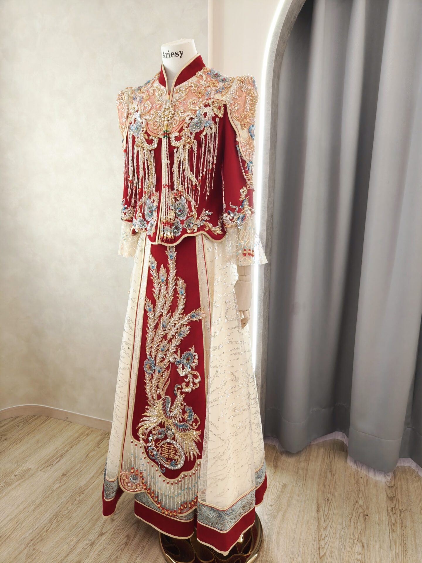 龍鳳掛,秀禾服,中式禮服,文定禮服,香檳色秀禾福,馬面裙,婚禮中式禮服,中式嫁衣