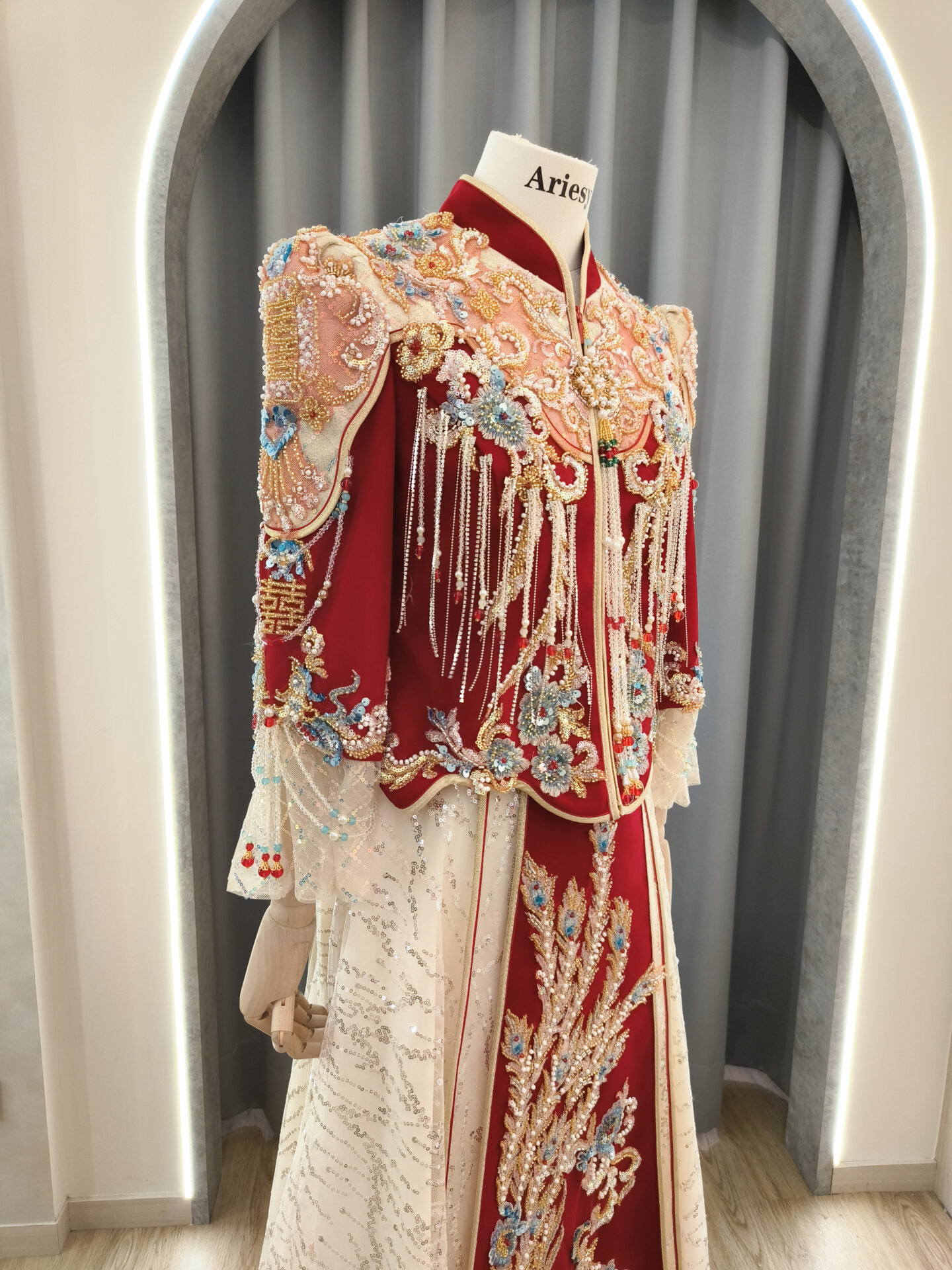 龍鳳掛,秀禾服,中式禮服,文定禮服,立領對襟襖,馬面裙,婚禮中式禮服,中式嫁衣