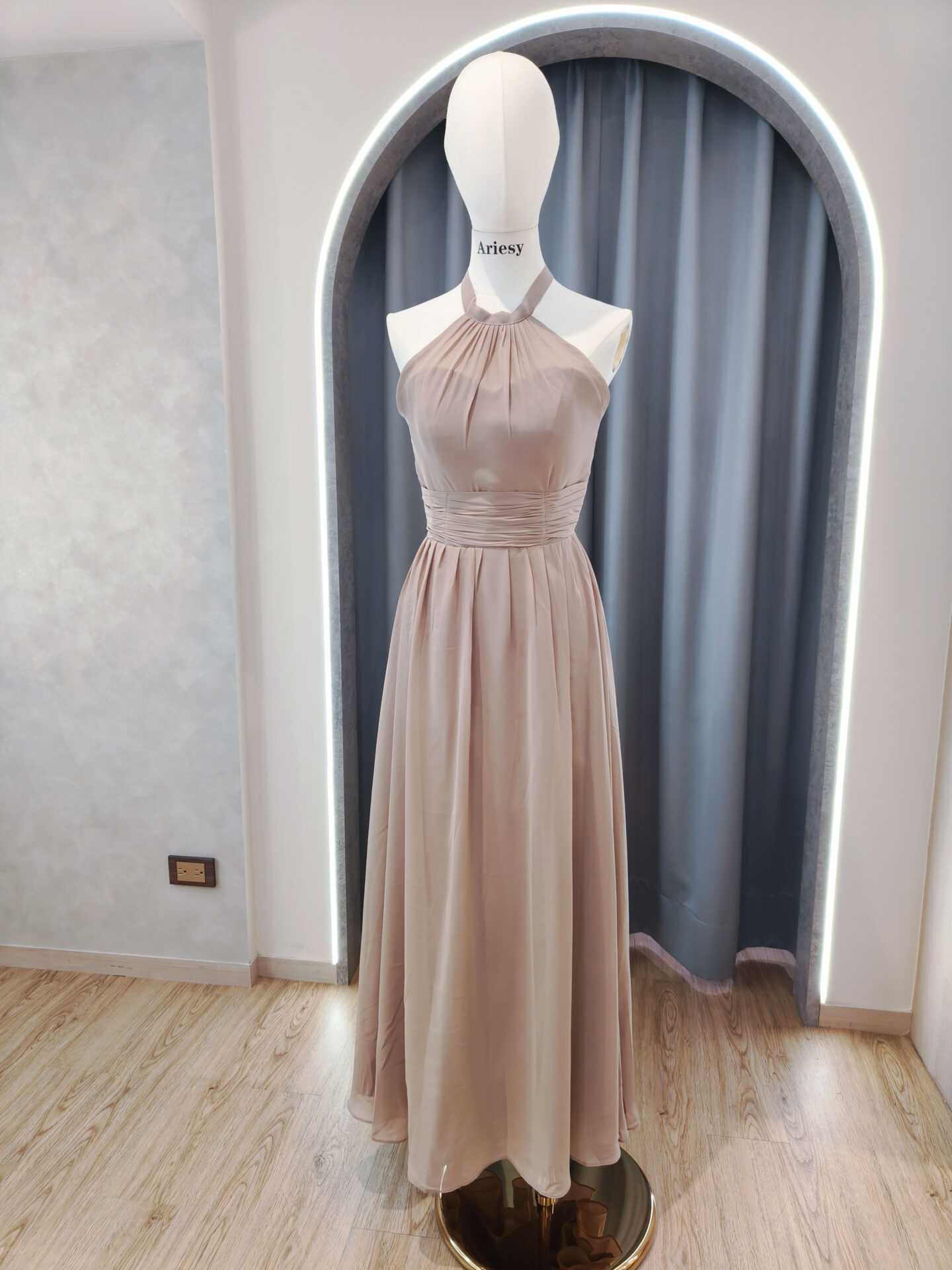 歐美款伴娘服,削肩伴娘服,卡其粉色伴娘服,藕色伴娘服,婚紗工作室,手工婚紗,小禮服出租