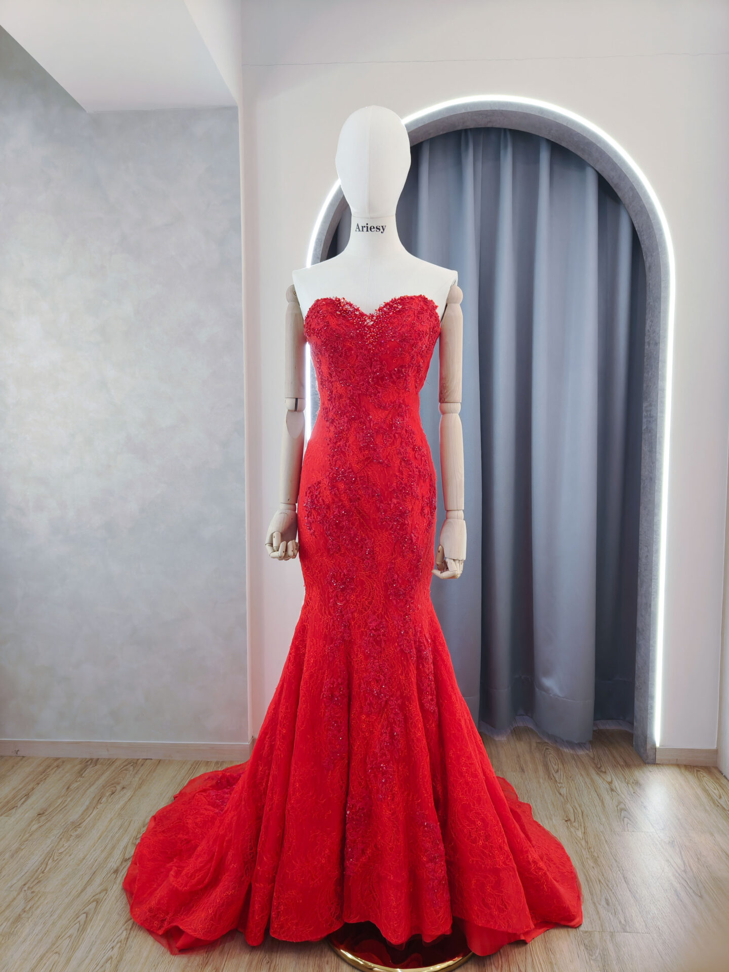 台北婚紗,禮服工作室,紅色魚尾高級款,紅色桃心領禮服,訂