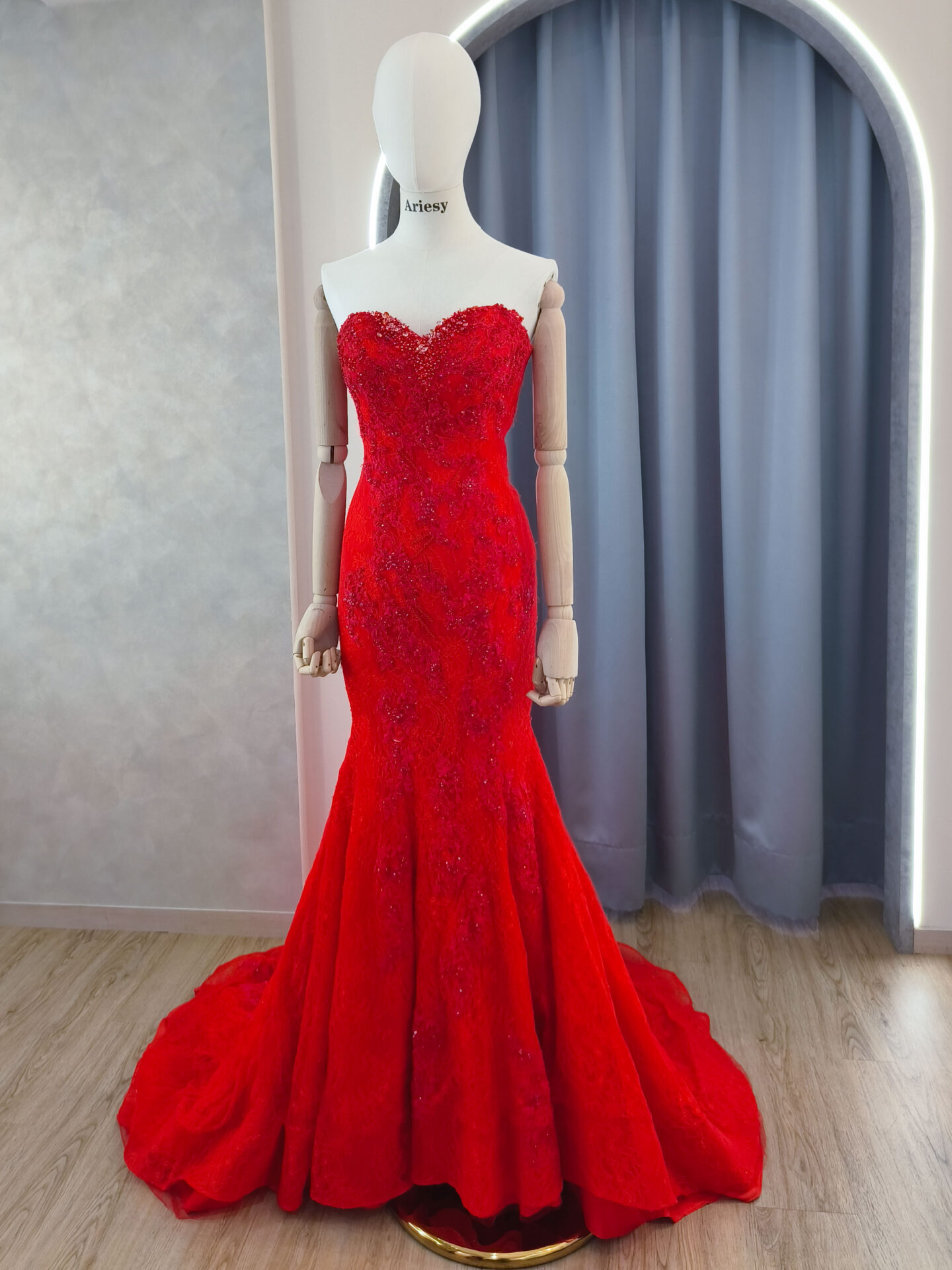 台北婚紗,禮服工作室,紅色魚尾高級款,紅色桃心領禮服,訂