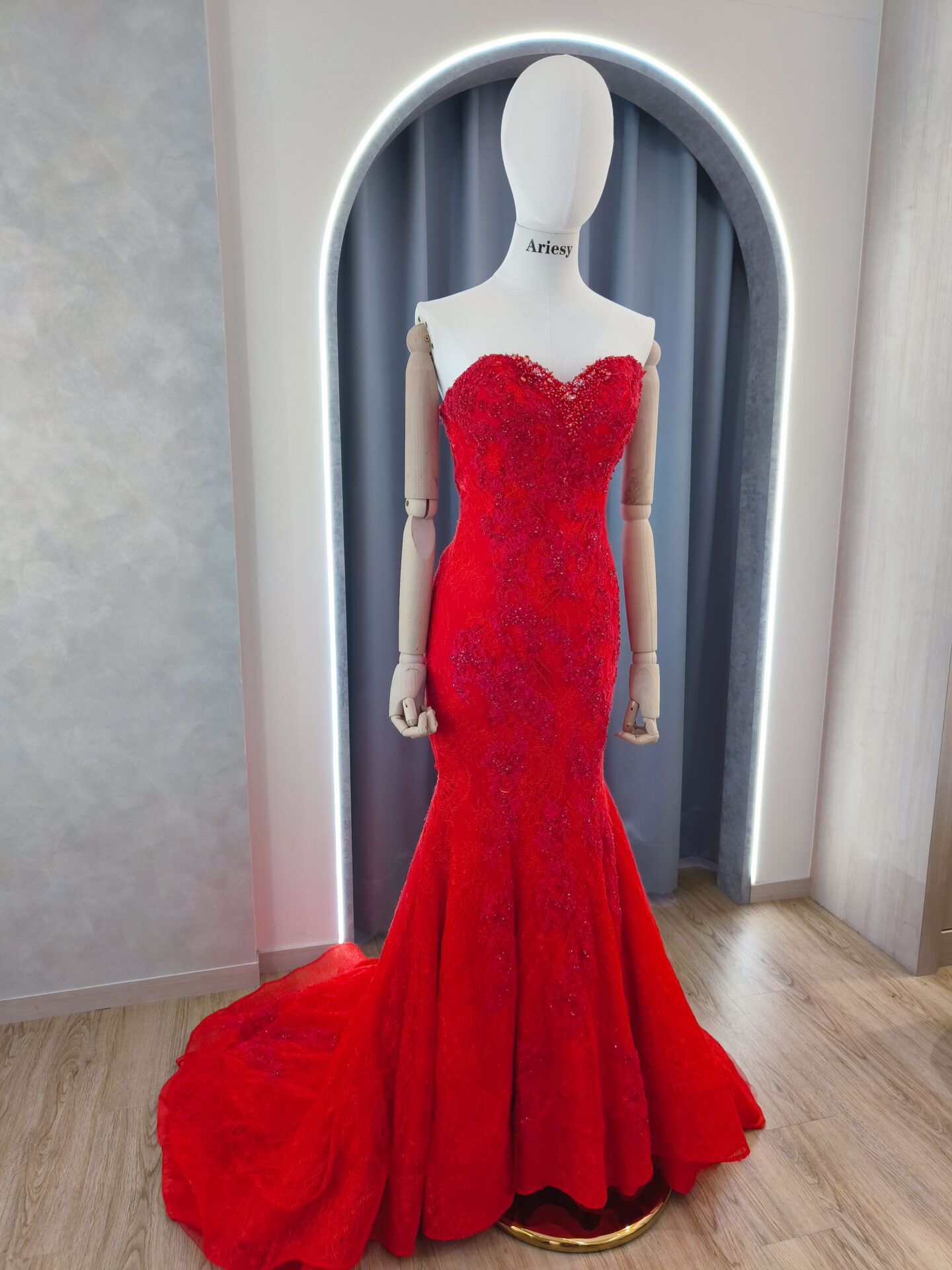 台北婚紗,禮服工作室,紅色魚尾高級款,紅色桃心領禮服,訂