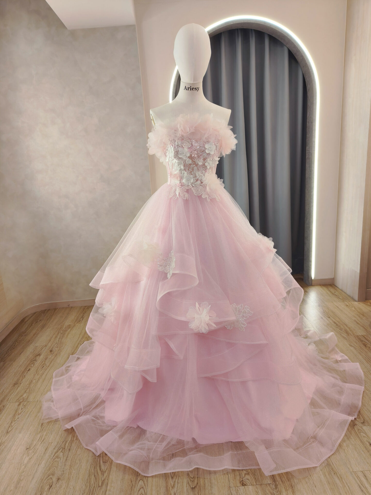 台北禮服出租推薦,Ariesy愛瑞思婚紗推薦,花朵禮服婚紗,婚紗工作室推薦,北部婚紗攝影包套,禮服出租,粉紅色禮服婚紗,花花婚紗禮服