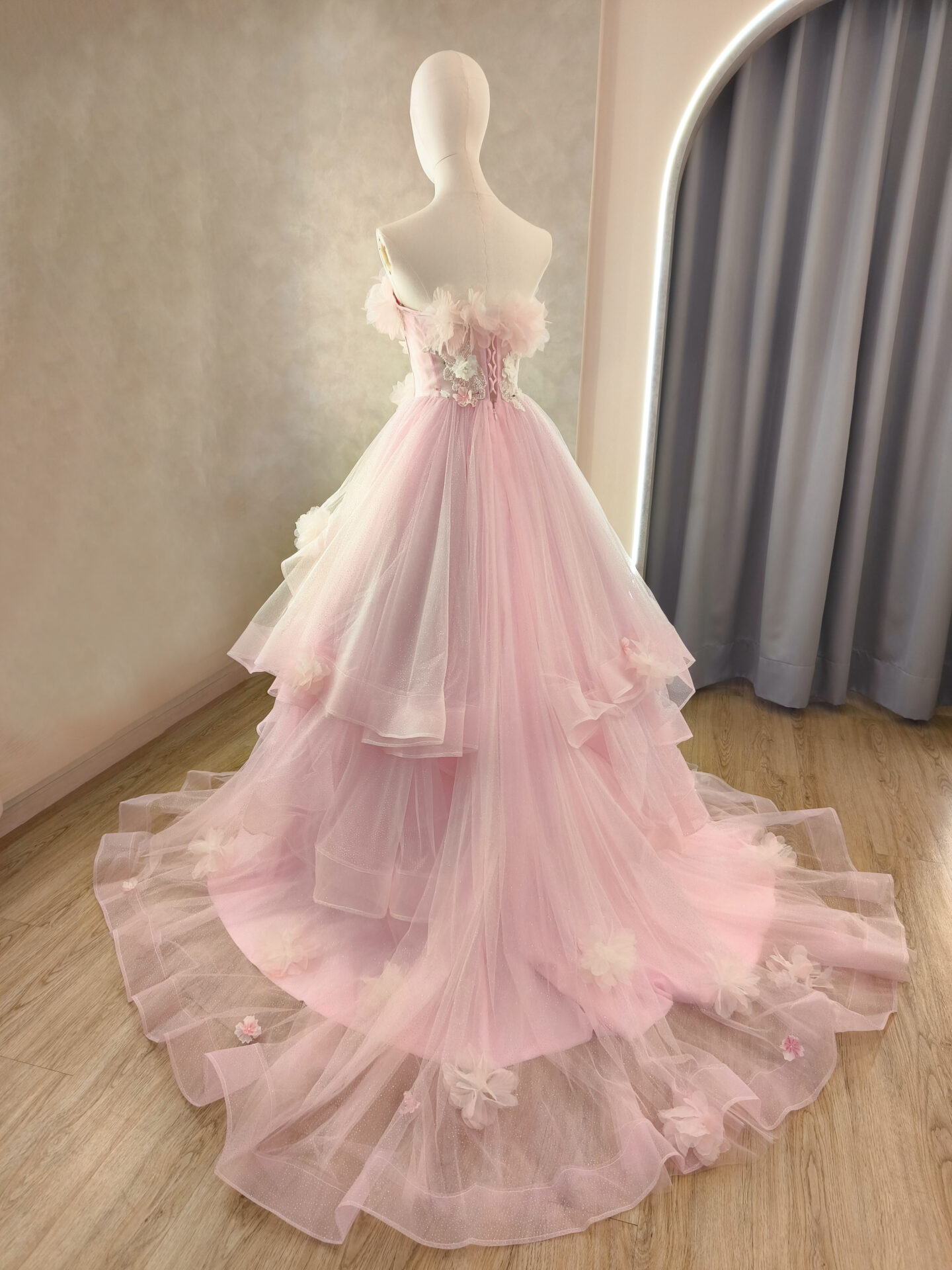 台北禮服出租推薦,Ariesy愛瑞思婚紗推薦,花朵禮服婚紗,婚紗工作室推薦,北部婚紗攝影包套,禮服出租,粉紅色禮服婚紗,花花婚紗禮服