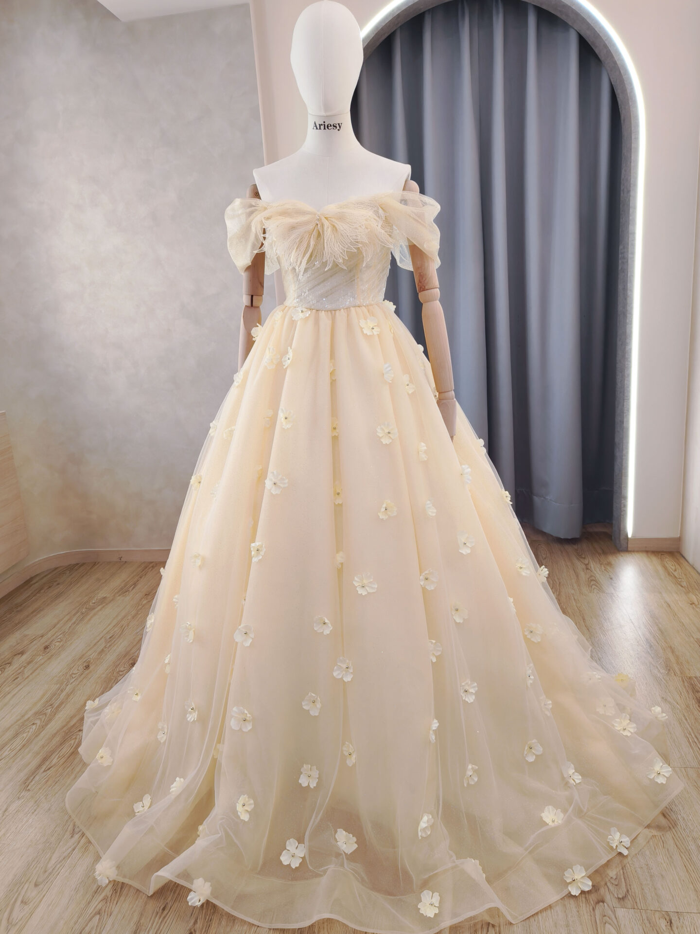 台北禮服出租,Ariesy愛瑞思婚紗推薦,花朵禮服婚紗,婚紗工作室推薦,北部婚紗攝影包套,禮服出租,黃色禮服婚紗