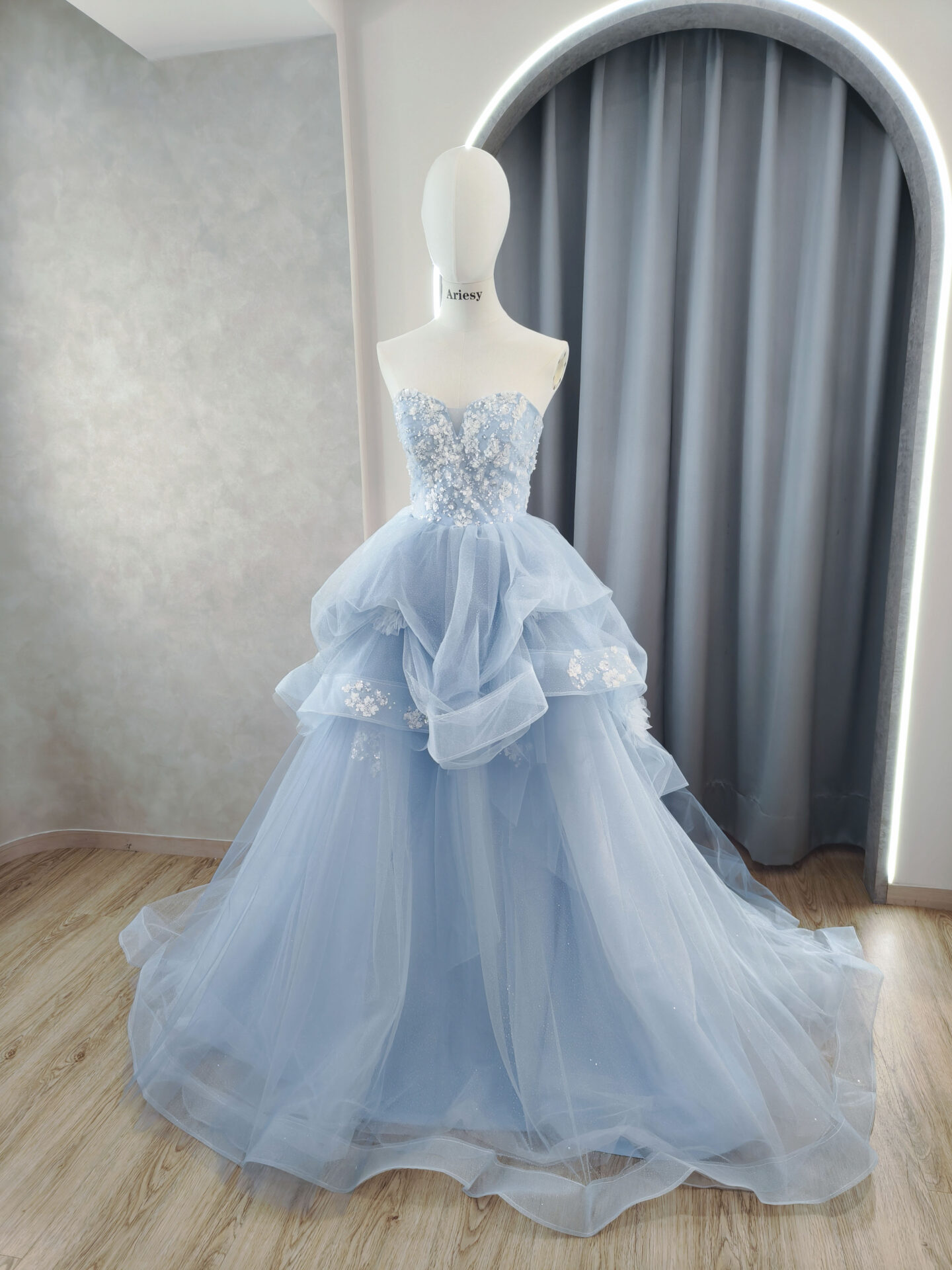 藍色敬酒送客婚紗禮服,台北宴客禮服租借,Ariesy愛瑞思婚紗推薦,婚禮宴客禮服婚紗,婚紗工作室推薦,北部婚紗攝影包套,禮服出租,水藍色多層次夢幻禮服,寶寶藍婚紗