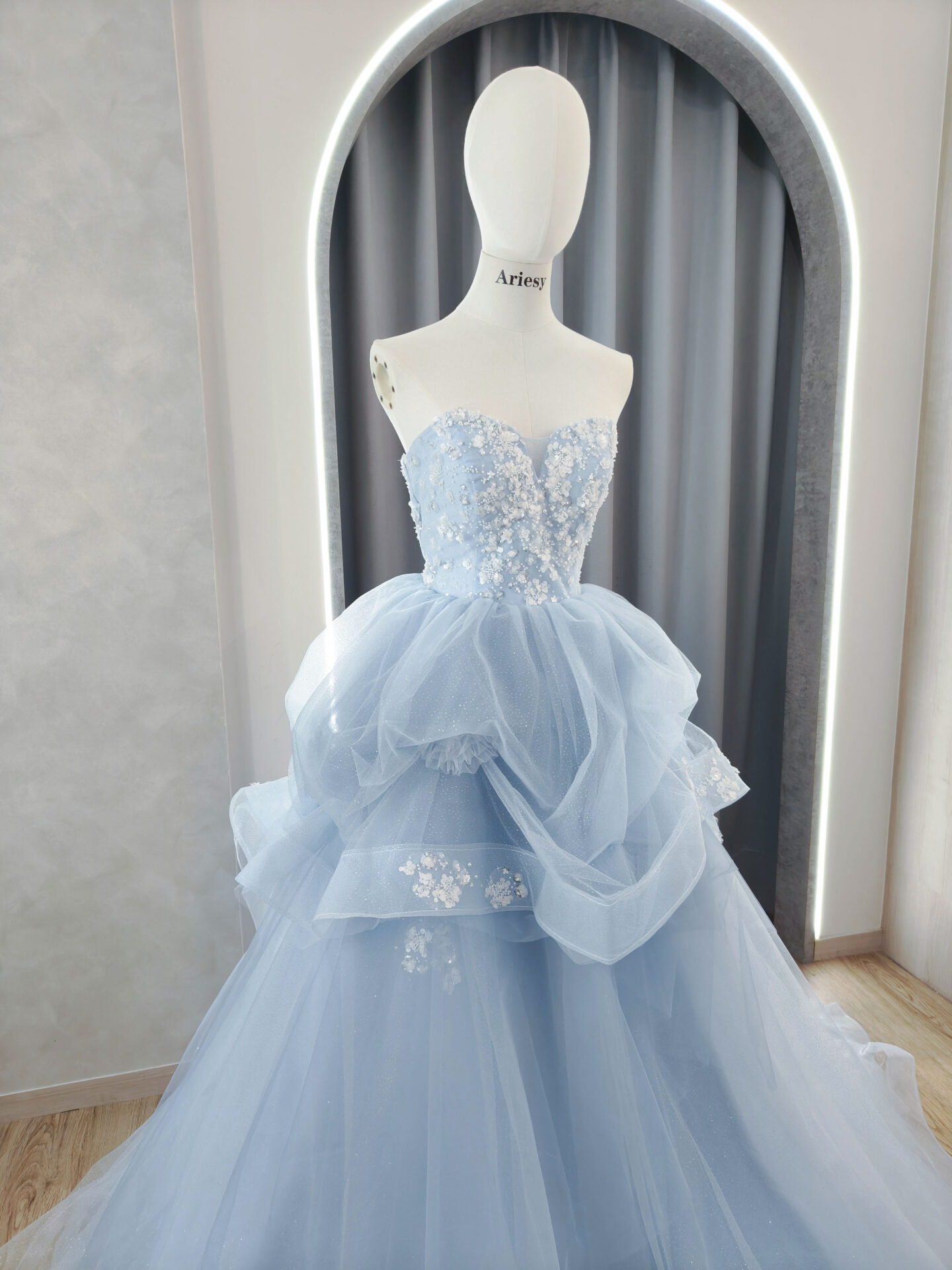 藍色敬酒送客婚紗禮服,台北宴客禮服租借,Ariesy愛瑞思婚紗推薦,婚禮宴客禮服婚紗,婚紗工作室推薦,北部婚紗攝影包套,禮服出租,水藍色多層次夢幻禮服,寶寶藍婚紗