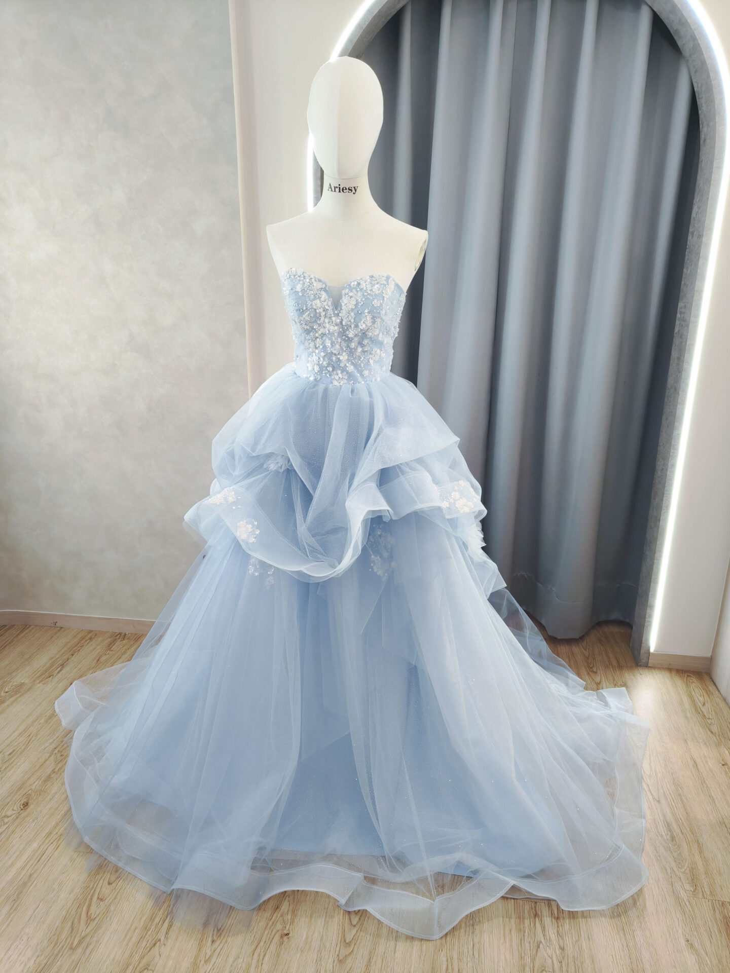 藍色敬酒送客婚紗禮服,台北宴客禮服租借,Ariesy愛瑞思婚紗推薦,婚禮宴客禮服婚紗,婚紗工作室推薦,北部婚紗攝影包套,禮服出租,水藍色多層次夢幻禮服,寶寶藍婚紗