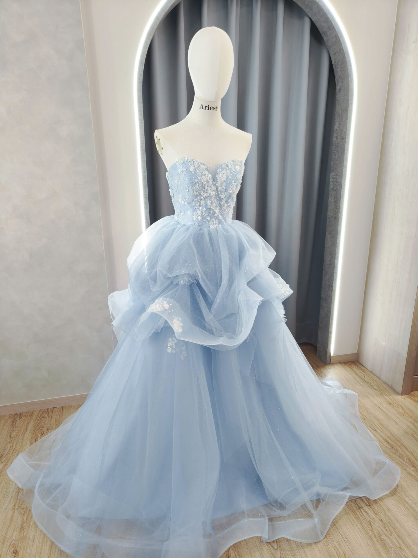 藍色敬酒送客婚紗禮服,台北宴客禮服租借,Ariesy愛瑞思婚紗推薦,婚禮宴客禮服婚紗,婚紗工作室推薦,北部婚紗攝影包套,禮服出租,水藍色多層次夢幻禮服,寶寶藍婚紗