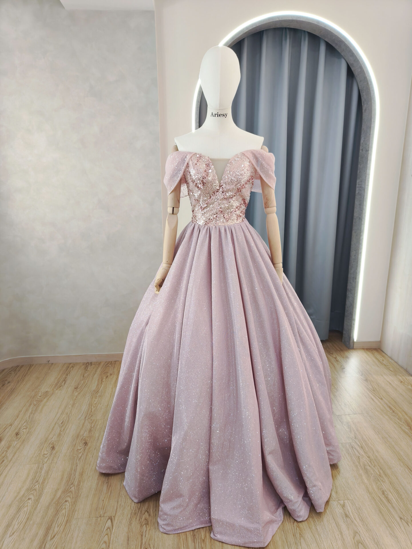 台北禮服出租推薦,Ariesy愛瑞思婚紗推薦,粉色禮服婚紗,婚紗工作室推薦,北部婚紗攝影包套,禮服出租,粉紅色禮服婚紗,ARIESY禮服